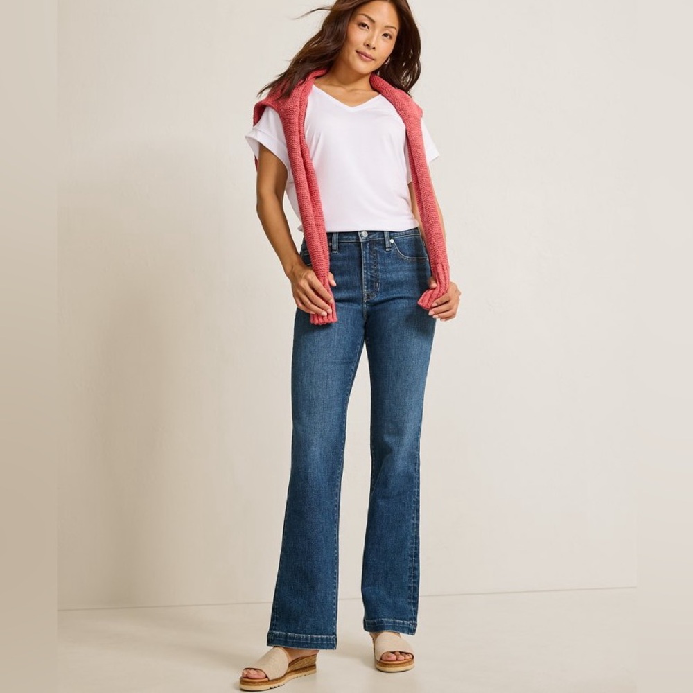 NWT Tommy Bahama Mid-Rise Flare Jean